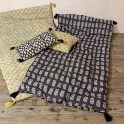 Pirouette Paris Plaids Couvre Canapé En Coton Jaune L160cm -Plaids Soldes couvre canape en coton noir l160cm