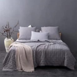 Linder Plaids Couvre Lit Matelassé Et Moelleux Polyester Gris Clair 240 X 180 -Plaids Soldes couvre lit matelasse et moelleux polyester gris clair 240 x 180 4