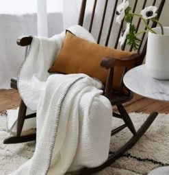 Madura Plaids Plaid 240x260 Cm Jaune Maïs Et Feston Noir -Plaids Soldes plaid 240x260 cm blanc et feston noir 5