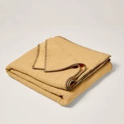 Madura Plaids Plaid 240x260 Cm Blanc Et Feston Noir -Plaids Soldes plaid 240x260 cm jaune mais et feston noir