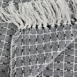 The Home Deco Factory Plaids Plaid à Franges Pointillé Ethnique 150 X 120 Cm Ecru Et Noir -Plaids Soldes plaid a franges pointille ethnique 150 x 120 cm ecru et noir 2