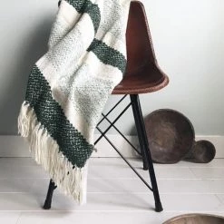 Malagoon Plaids Plaid Berbère Granuleux Vert Pois 125x150