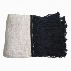 My Bliss Home Plaids Plaid Blanc Avec La Frange Noire 200x140 Cm -Plaids Soldes plaid blanc avec la frange noire 200x140 cm 2