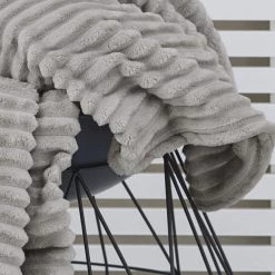 Today Plaids Plaid Cotelé Uni En Polyester Beige 150X200 Cm -Plaids Soldes plaid cotele uni en polyester beige 150x200 cm 2