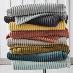 Today Plaids Plaid Cotelé Uni En Polyester Beige 150X200 Cm -Plaids Soldes plaid cotele uni en polyester beige 150x200 cm 3