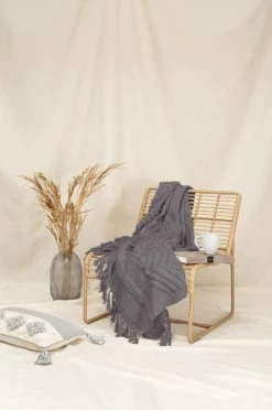 Magma Plaids Plaid Coton Anthracite Avec Relief Et Franges à Pompons 170x130