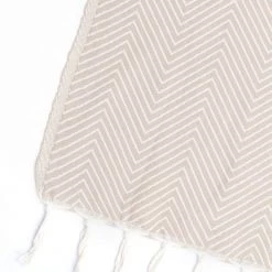 Febronie Plaids Plaid En Coton 160x250 Taupe Clair -Plaids Soldes plaid en coton 160x250 taupe clair 8