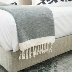 Febronie Plaids Plaid En Coton 160x250 Vert Kaki Et écru