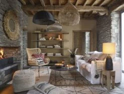 Maisons Du Monde Plaids Plaid En Coton Noir, écru Et Lurex Doré Avec Pompons 160x210 -Plaids Soldes plaid en coton noir ecru et lurex dore avec pompons 160x210 1000 5 1 210618 3