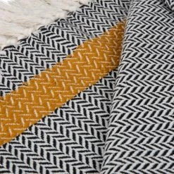 Maisons Du Monde Plaids Plaid En Coton Tissé à Franges Noires, Jaunes Et écrues 160x210 -Plaids Soldes plaid en coton tisse a franges noires jaunes et ecrues 160x210 1000 6 19 225273 3