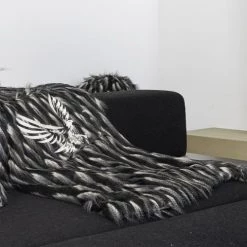 MX HOME Plaids Plaid En Fausse Fourrure Brodé Noire Et Blanche