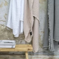 Maison D'été Plaids Plaid En Gaze De Coton Blanc 130X180 CM -Plaids Soldes plaid en gaze de coton nude 130x180 cm