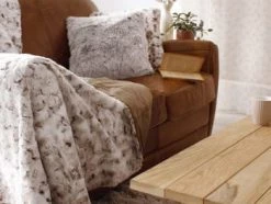 Home Maison Plaids Plaid En Imitation Fourrure Doublée Polaire Polyester Taupe 150 X 125 -Plaids Soldes plaid en imitation fourrure doublee polaire polyester taupe 150 x 125 3