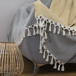 Febronie Plaids Plaid En Laine 160x250 Jaune Moutarde -Plaids Soldes plaid en laine 160x250 jaune moutarde 2