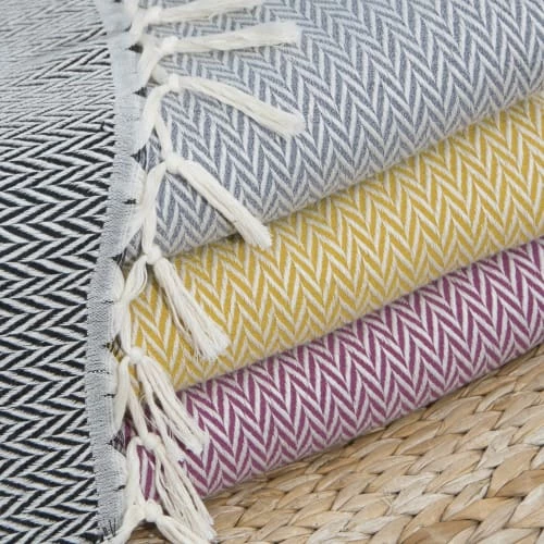 Febronie Plaids Plaid En Laine 160x250 Rose Fuschia 6 Febronie Plaids Plaid En Laine 160x250 Rose Fuschia – Image 4