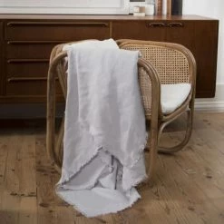 Febronie Plaids Plaid En Lin Lavé 180x260 Gris Perle -Plaids Soldes plaid en lin lave 180x260 gris perle 5