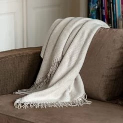 Toison D'Or Plaids Plaid En Mélange De Matière Laine Tabac 170 X 130 -Plaids Soldes plaid en melange de matiere laine ivoire 170 x 130 1