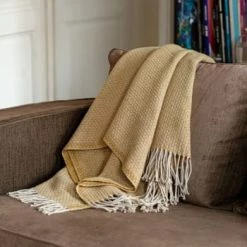 Toison D'Or Plaids Plaid En Mélange De Matière Laine Tabac 170 X 130 -Plaids Soldes plaid en melange de matiere laine miel 170 x 130 3