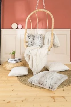 Magma Plaids Plaid Fausse Fourrure Vison Ivoire Doublure Unie 200x150 -Plaids Soldes plaid fausse fourrure vison ivoire doublure unie 200x150 4