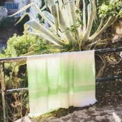 Brun De Vian-Tiran Plaids Plaid Fin Doux En Laine Jaune Moutarde 150x200 Cm -Plaids Soldes plaid fin doux en laine vert clair 150x200 cm 9