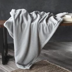 Mello Plaids Plaid Flanelle Douceur Rose 220x240cm -Plaids Soldes plaid flanelle douceur gris glacier 220x240cm