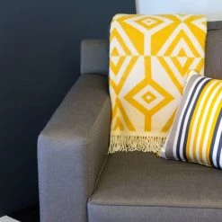 Maison Jean-Vier Plaids Plaid Jaune 130x186 -Plaids Soldes plaid jaune 130x186 4