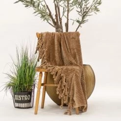 Dutch Decor Plaids Plaid Marron Fleece 140x180 Cm Avec Motif -Plaids Soldes plaid marron fleece 140x180 cm avec motif 2