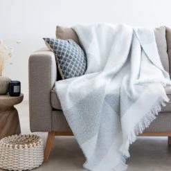 Maisons Du Monde Plaids Plaid Motifs à Carreaux écru Et Gris 150x200