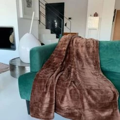 Le Comptoir De La Plage Plaids Plaid Polaire à Rayure Ciselée Imitation "fourrure" Marron 130x170cm -Plaids Soldes plaid polaire a rayure ciselee imitation fourrure marron 130x170cm 6