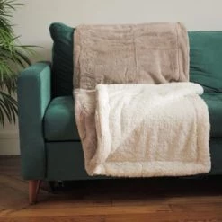 Le Comptoir De La Plage Plaids Plaid Polaire Doublé Imitation "Lapin" Gris Anthracite 130x170cm -Plaids Soldes plaid polaire double imitation lapin beige taupe 130x170cm 5