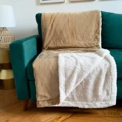 Le Comptoir De La Plage Plaids Plaid Polaire Doublé Imitation " Mouton" Beige Clair 130x170 -Plaids Soldes plaid polaire double imitation mouton beige clair 130x170 3