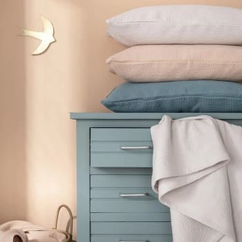 Essix Plaids Plaid Uni Texturé En Jacquard De Coton Vert 130x220 5 Essix Plaids Plaid Uni Texturé En Jacquard De Coton Vert 130x220 – Image 3